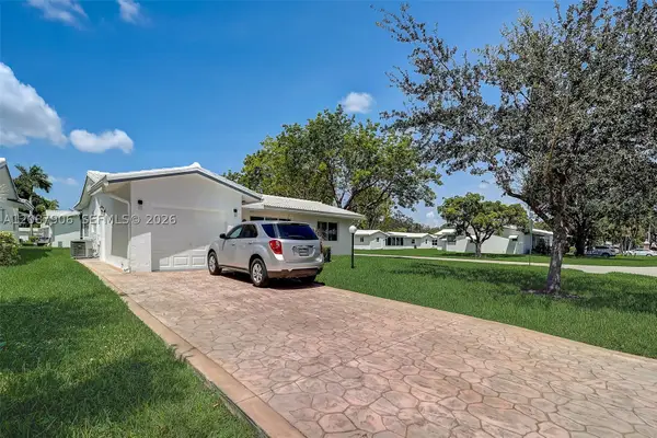 1651 NW 85th Ave, Plantation, FL 33322