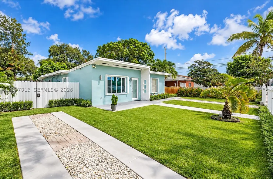 735 NW 129th St, North Miami, FL 33168 - #2