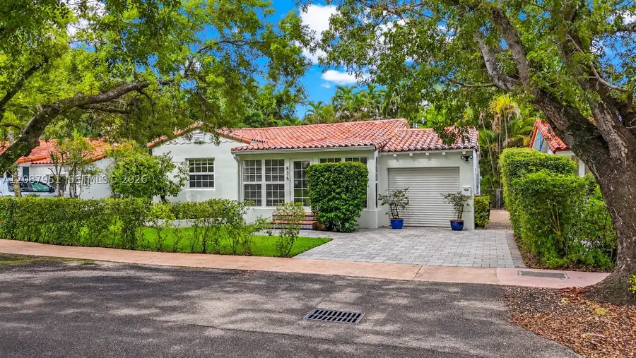 836 Alberca St, Coral Gables, FL 33134 - #2