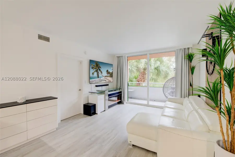 2775 NE 187th St #215, Aventura, FL 33180 - #2