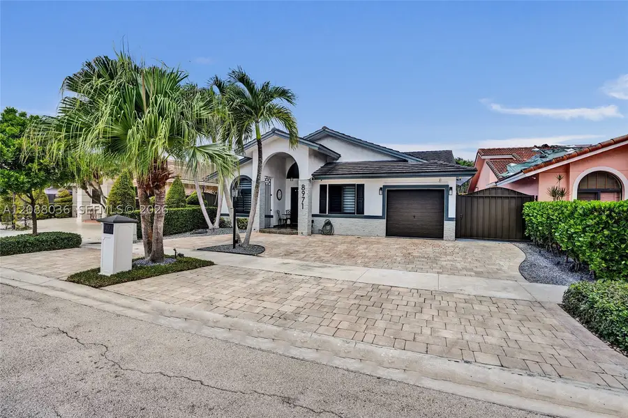 8971 NW 150th Ter, Miami Lakes, FL 33018 - #2