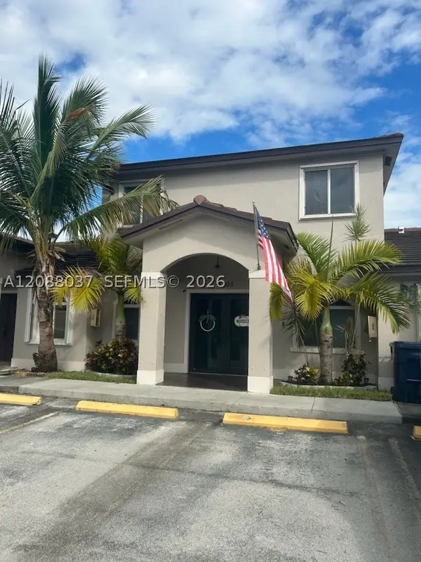 18859 NW 86th Ave #3305, Hialeah, FL 33015