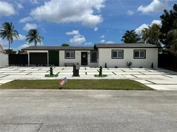 17831 NW 84th Ct, Miami, FL 33015