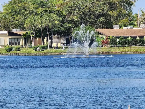 140 Fox Rd #3-46, Hollywood, FL 33024