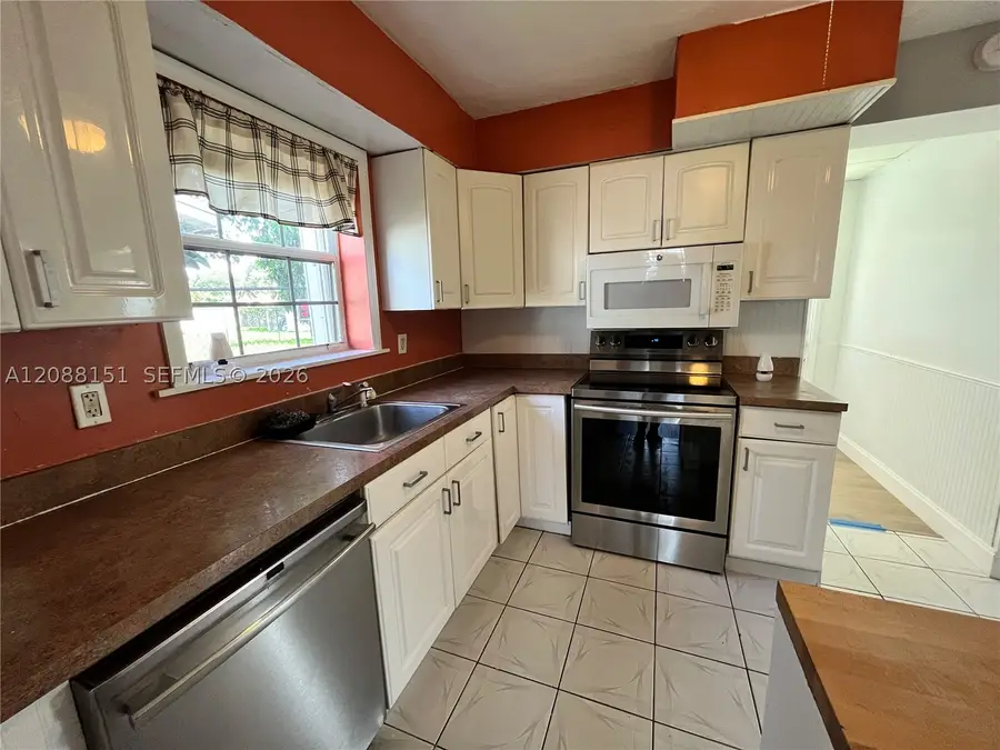 371 SW 67th Ter, Pembroke Pines, FL 33023 - #3