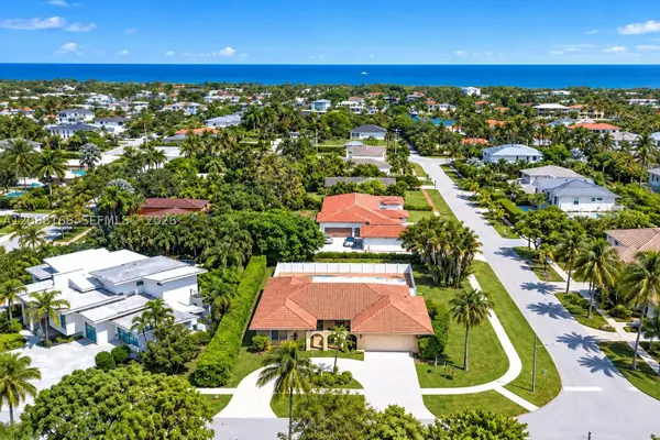820 NE 4th Ave, Boca Raton, FL 33432