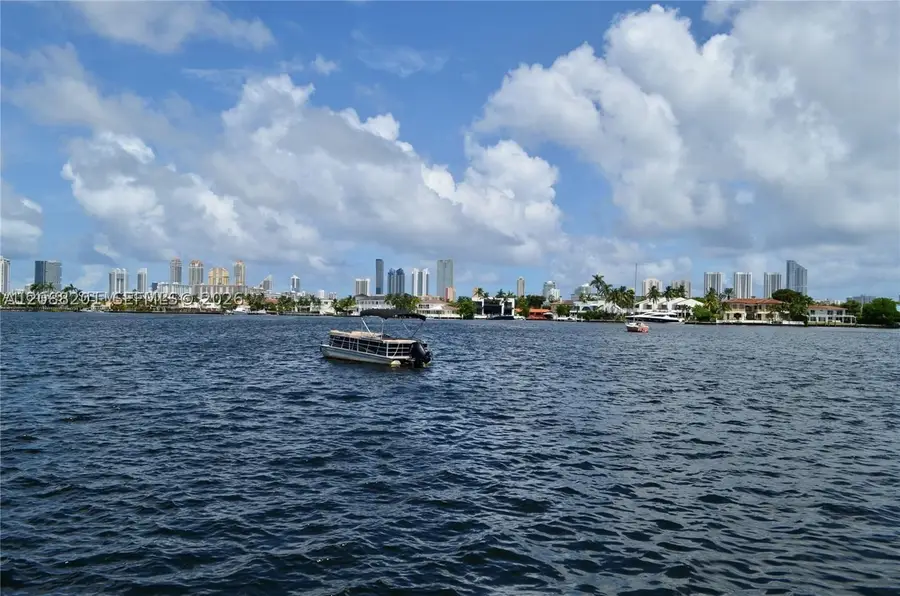 16570 NE 26th Ave #4D, North Miami Beach, FL 33160 - #2