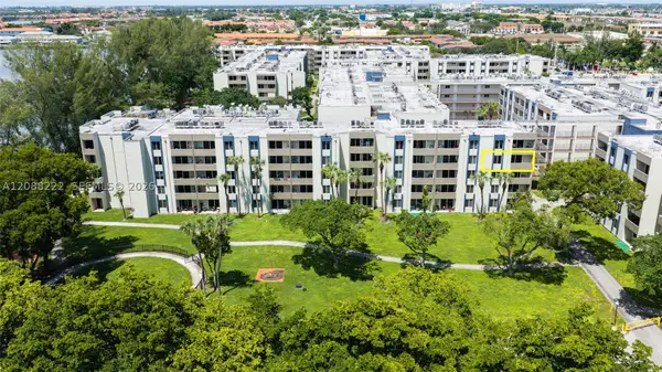 10000 NW 80th Ct #2432, Hialeah Gardens, FL 33016