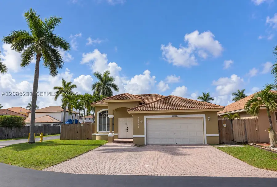 16362 SW 94th St, Miami, FL 33196 - #2