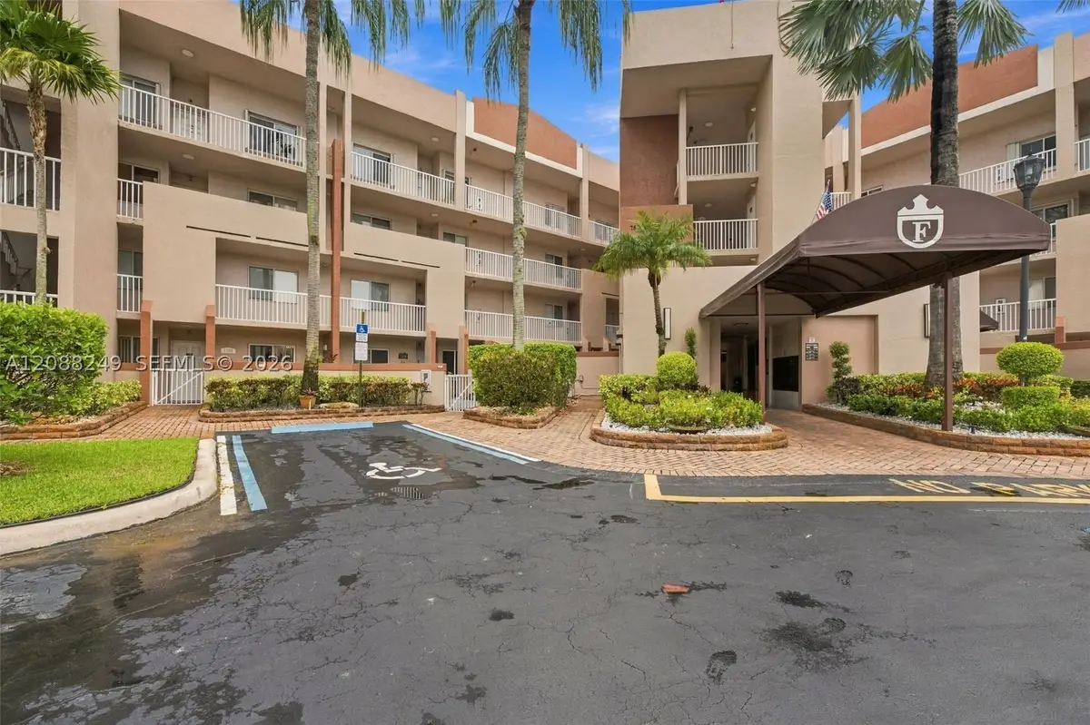 7503 Granville Dr #102, Tamarac, FL 33321 - #1