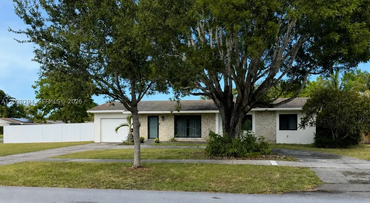 18101 SW 92nd Ave, Palmetto Bay, FL 33157 - #1