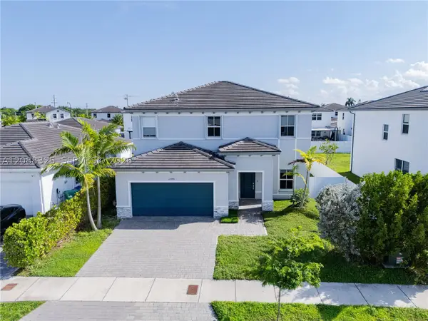 12740 SW 214th Ter, Miami, FL 33177