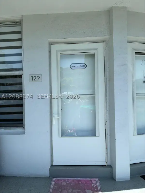 3177 S Ocean Dr #122, Hallandale Beach, FL 33009