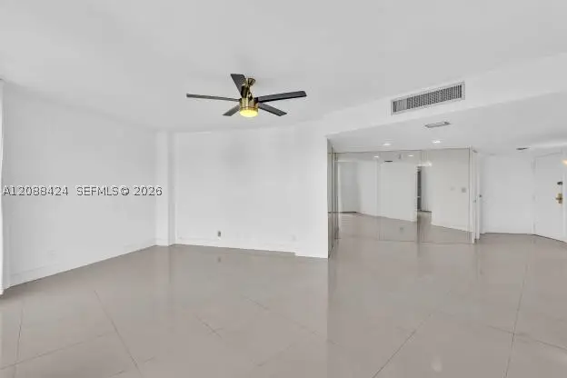 20400 W Country Club Dr #315, Aventura, FL 33180 - #2
