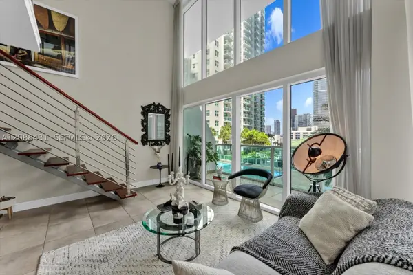 41 SE 5th St #801, Miami, FL 33131