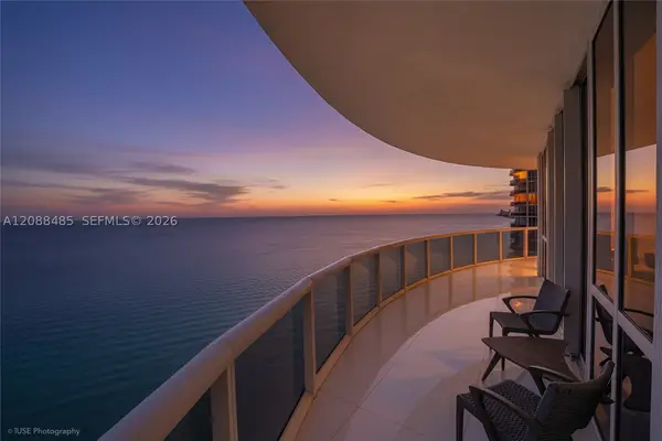 15901 Collins Ave #2701, Sunny Isles Beach, FL 33160