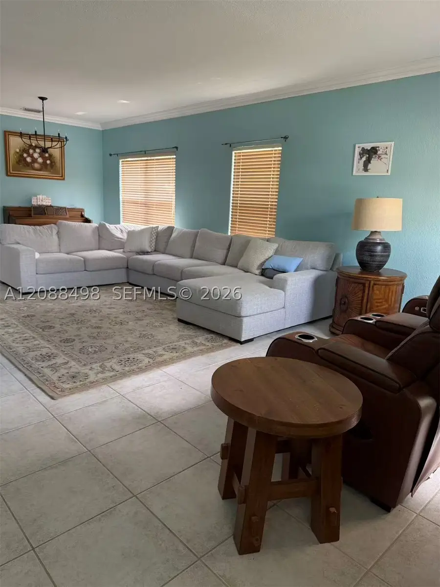 1423 SW 158th Ave, Pembroke Pines, FL 33027 - #2