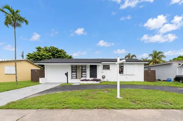 7551 Polk St, Hollywood, FL 33024