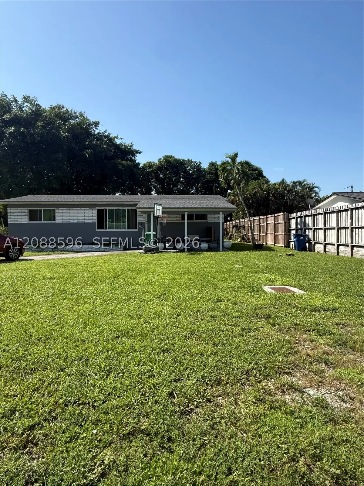 2540 NW 111th St, Miami, FL 33167 - #1
