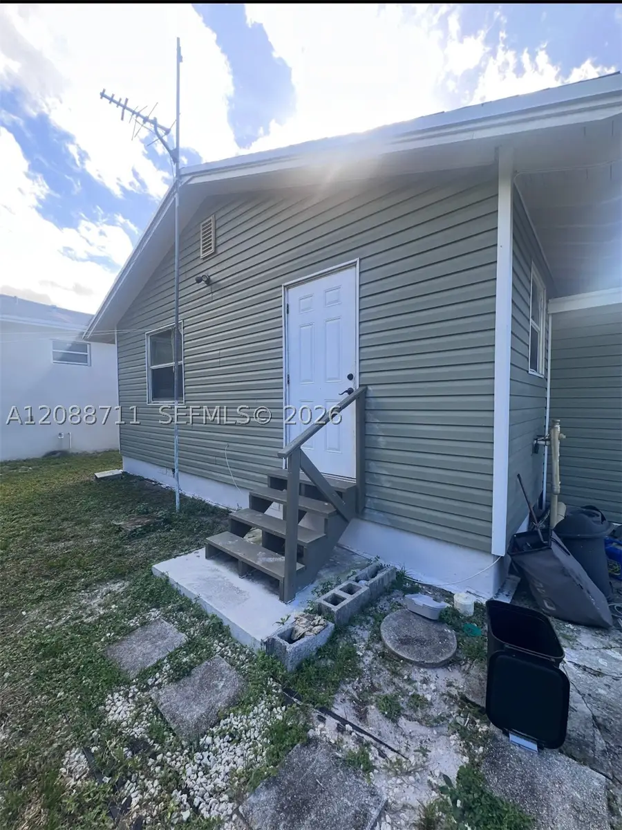3633 SW 12th Ct, Fort Lauderdale, FL 33312 - #2