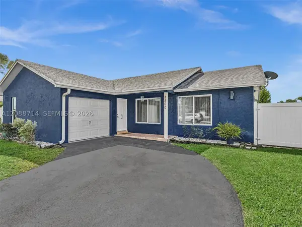 8500 NW 7th St, Pembroke Pines, FL 33024
