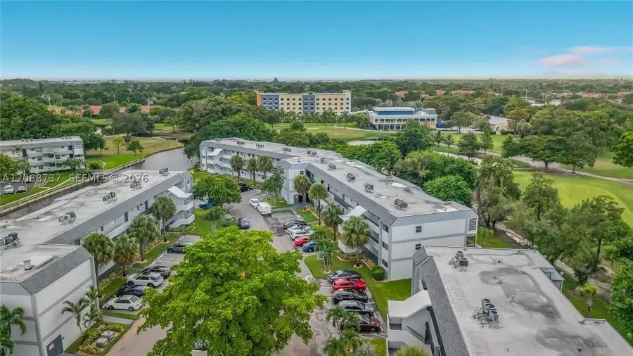 8370 Sands Point Blvd #H208, Tamarac, FL 33321 - #2