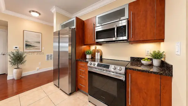 7350 SW 89th St #716S, Miami, FL 33156