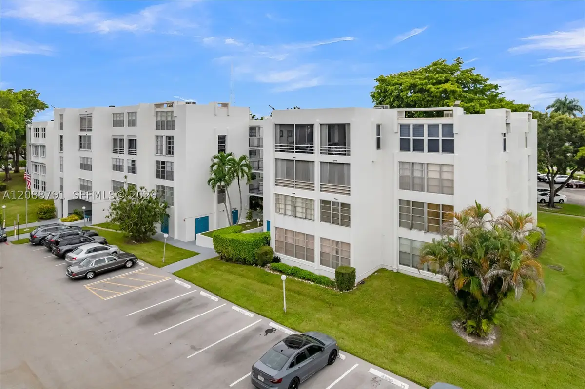 6903 Cypress Rd #D26, Plantation, FL 33317 - #1