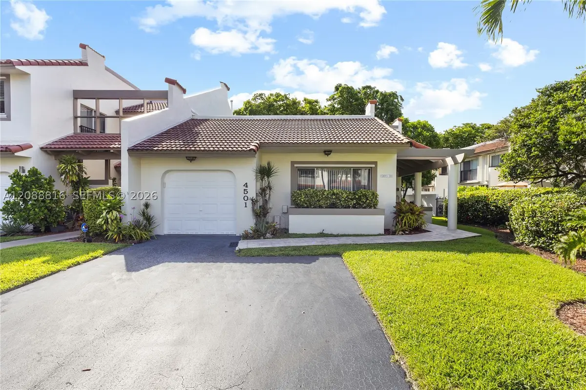 4501 NW 102nd Ct, Doral, FL 33178 - #1