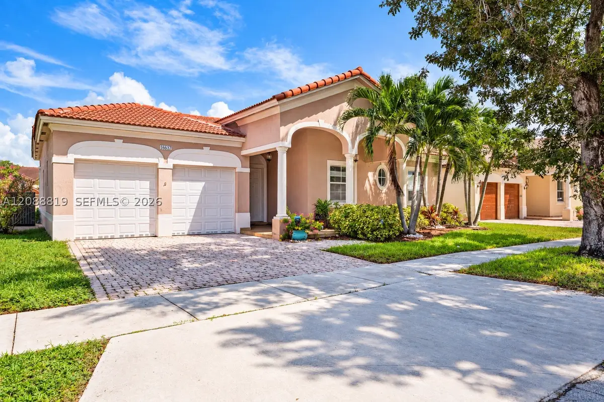 16637 SW 81st Ter, Miami, FL 33193 - #1