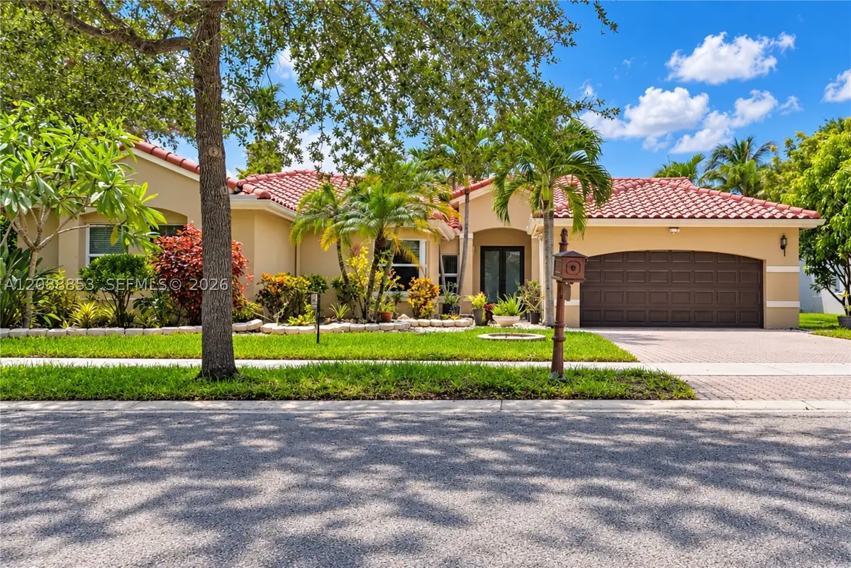 523 Stonemont Dr, Weston, FL 33326 - #1