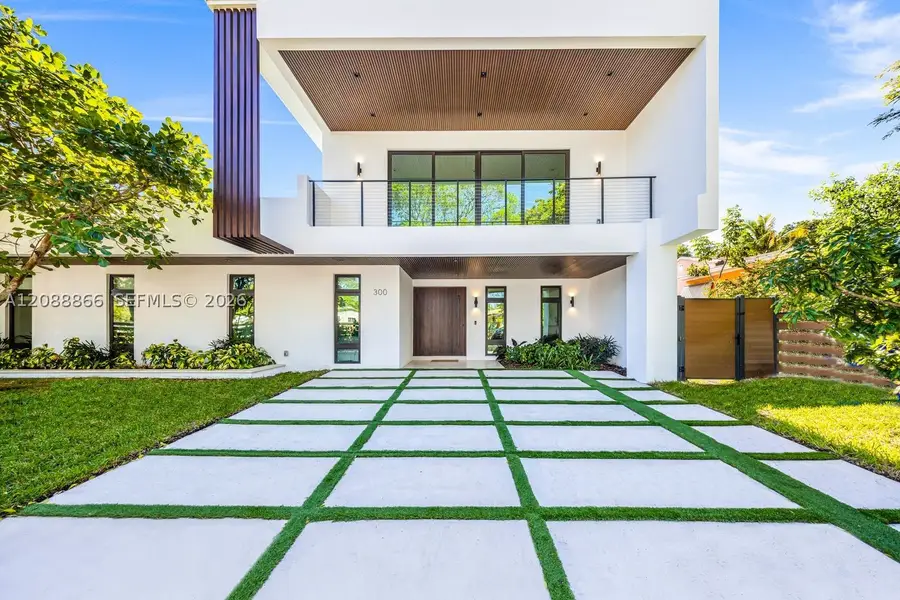 300 NE 48th St, Miami, FL 33137 - #3