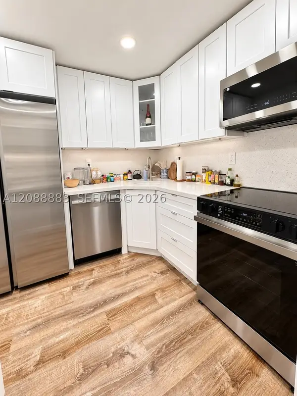2001 Atlantic Shores Blvd #206, Hallandale Beach, FL 33009