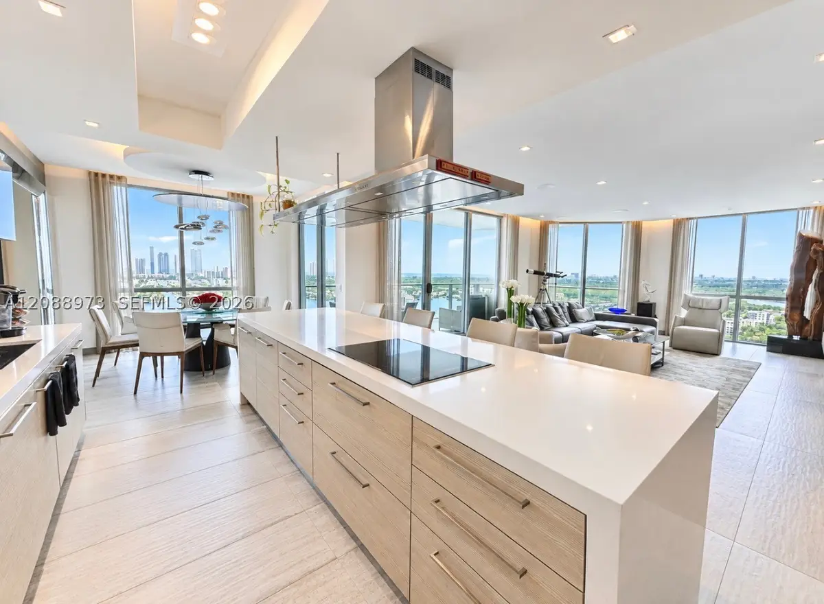 17111 Biscayne Blvd #2210, North Miami Beach, FL 33160 - #1