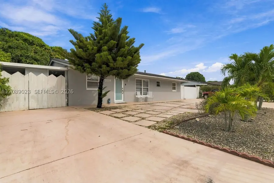 20505 NW 45th Ave, Miami Gardens, FL 33055 - #3