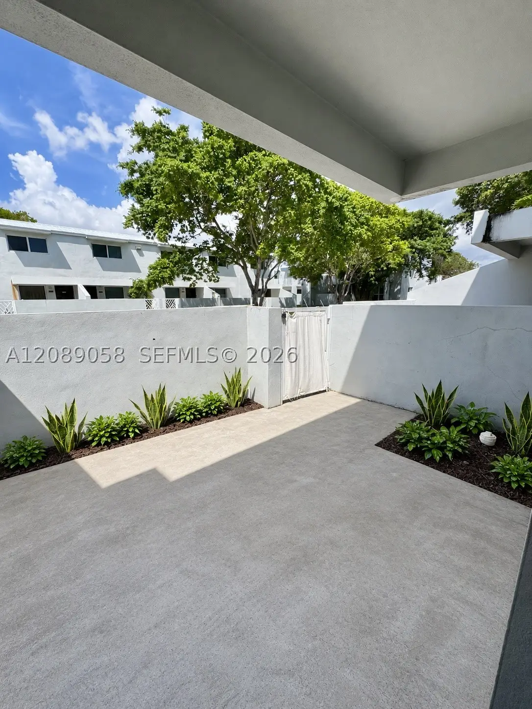 1968 NW 4th Ct #323, Miami, FL 33136 - #1