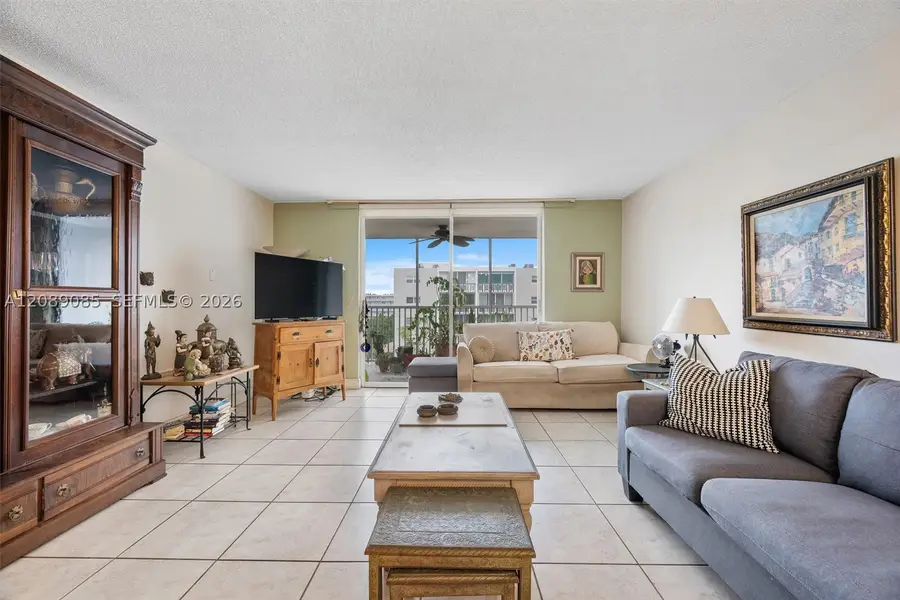 500 NE 12th Ave #601, Hallandale Beach, FL 33009 - #2