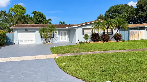 1711 N 50th Ave, Hollywood, FL 33021