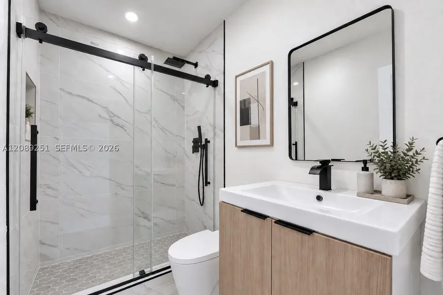 40 SE 3rd Ter, Dania Beach, FL 33004 - #2