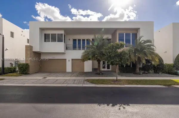 10250 NW 75th Ter, Doral, FL 33178