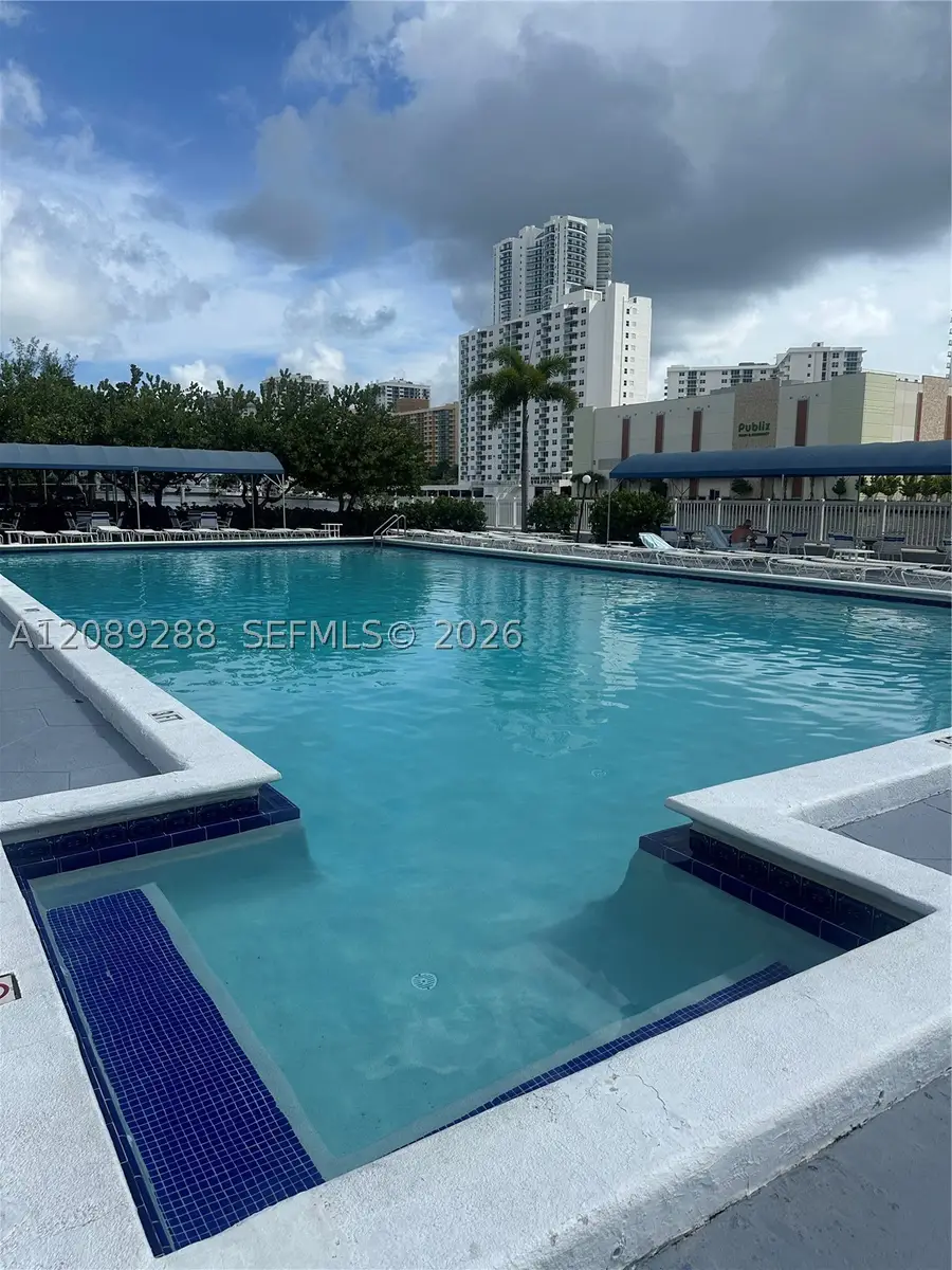 600 Parkview Dr #627, Hallandale Beach, FL 33009 - #3