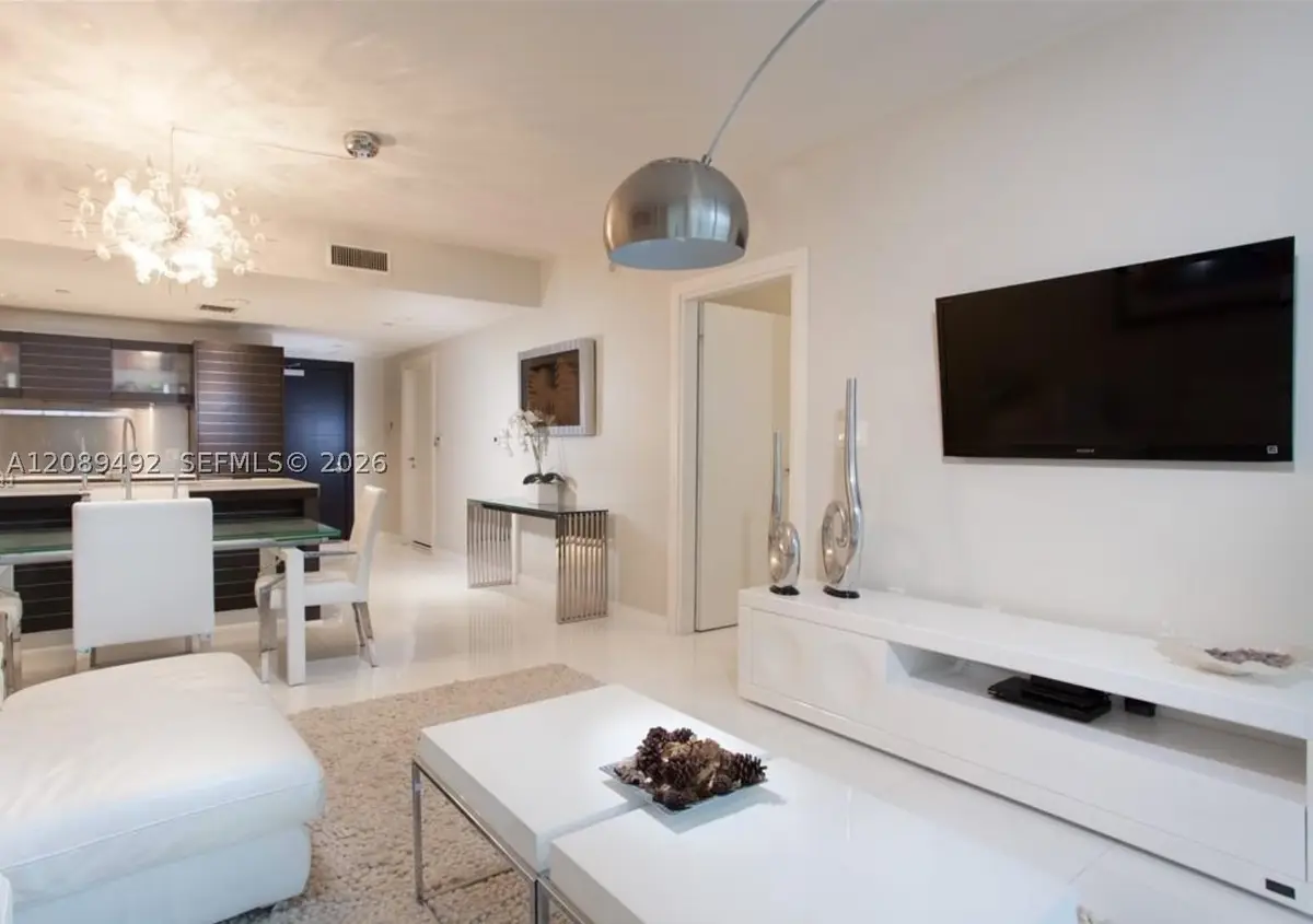 200 Biscayne Boulevard Way #3209, Miami, FL 33131 - #1