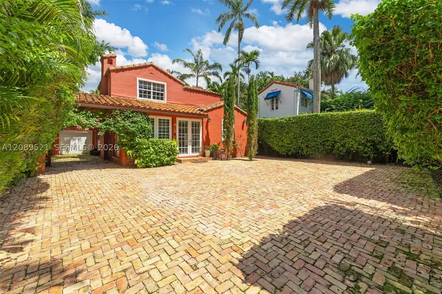 629 Altara Ave, Coral Gables, FL 33146 - #2