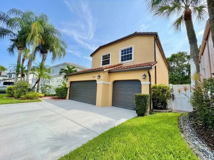 811 NW 155th Ter, Pembroke Pines, FL 33028 - #2