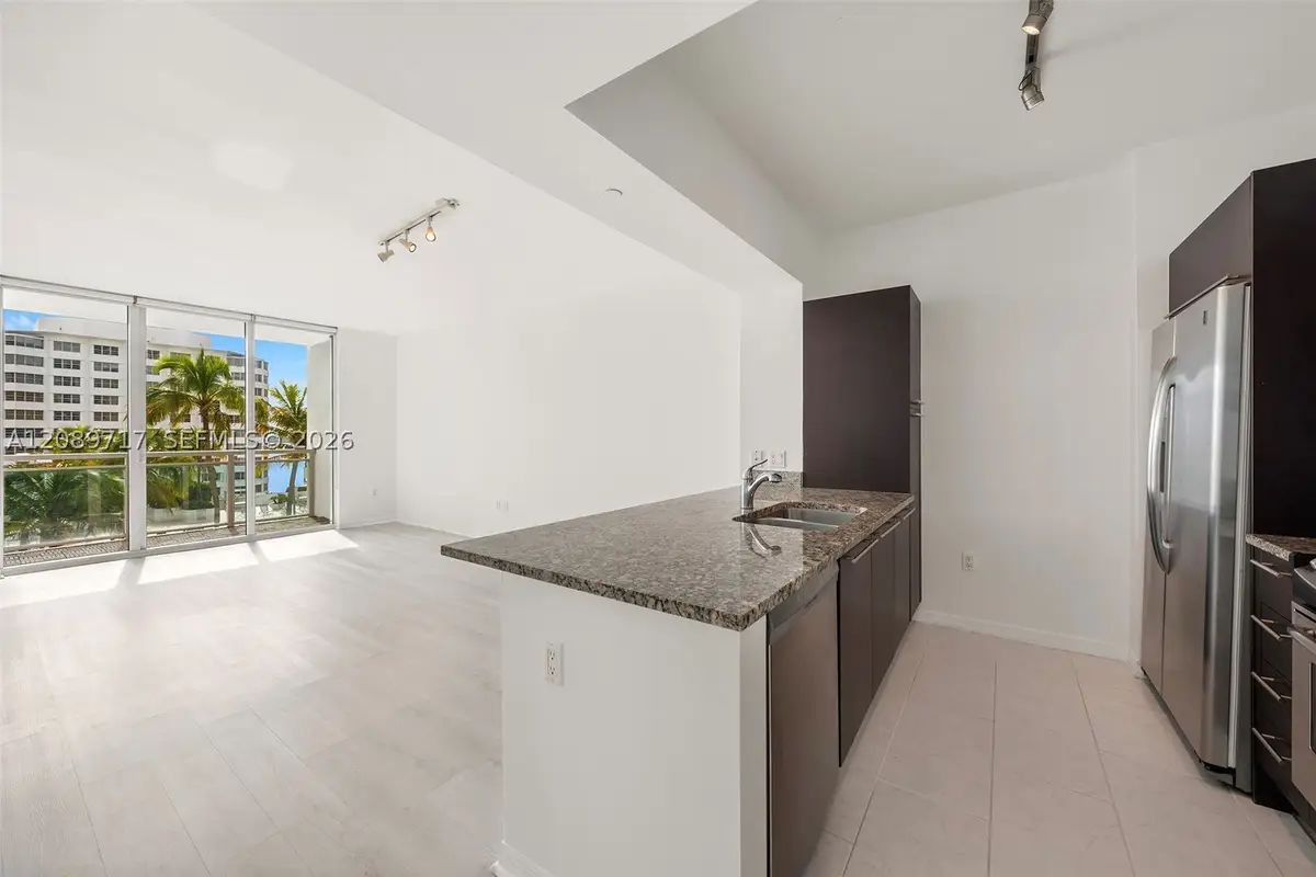 951 Brickell Ave #1202, Miami, FL 33131 - #1