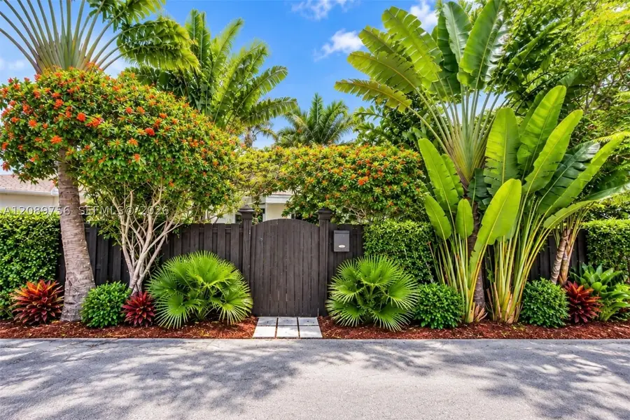 1760 NE 13th St, Fort Lauderdale, FL 33304 - #2