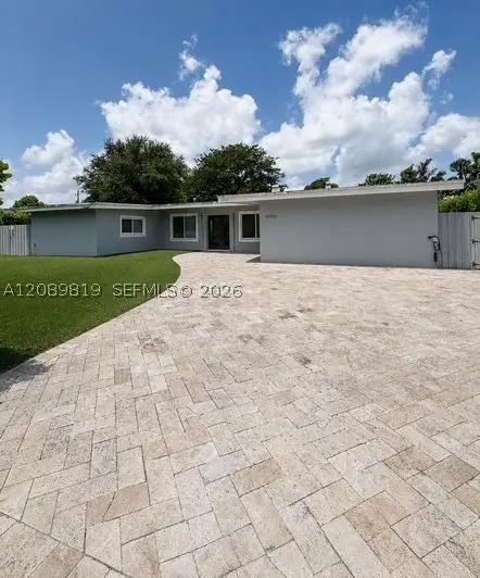 18700 NE 21st Ave, North Miami Beach, FL 33179