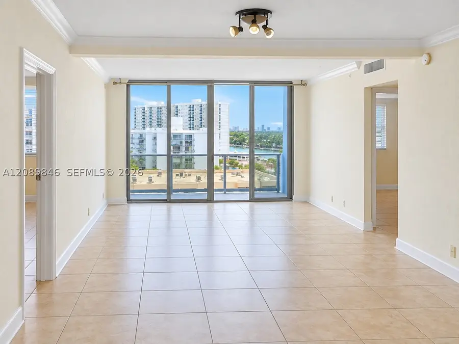 401 69th St #900, Miami Beach, FL 33141 - #3