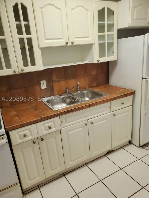 1230 NE 139th St #207, North Miami, FL 33161