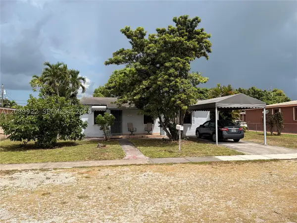 671 E 39th St, Hialeah, FL 33013